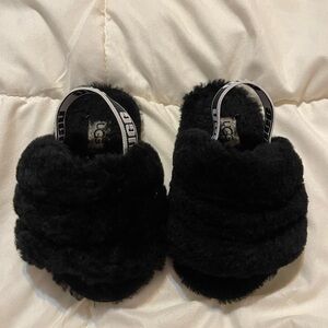 NWOT UGG Black Plush Slippers
